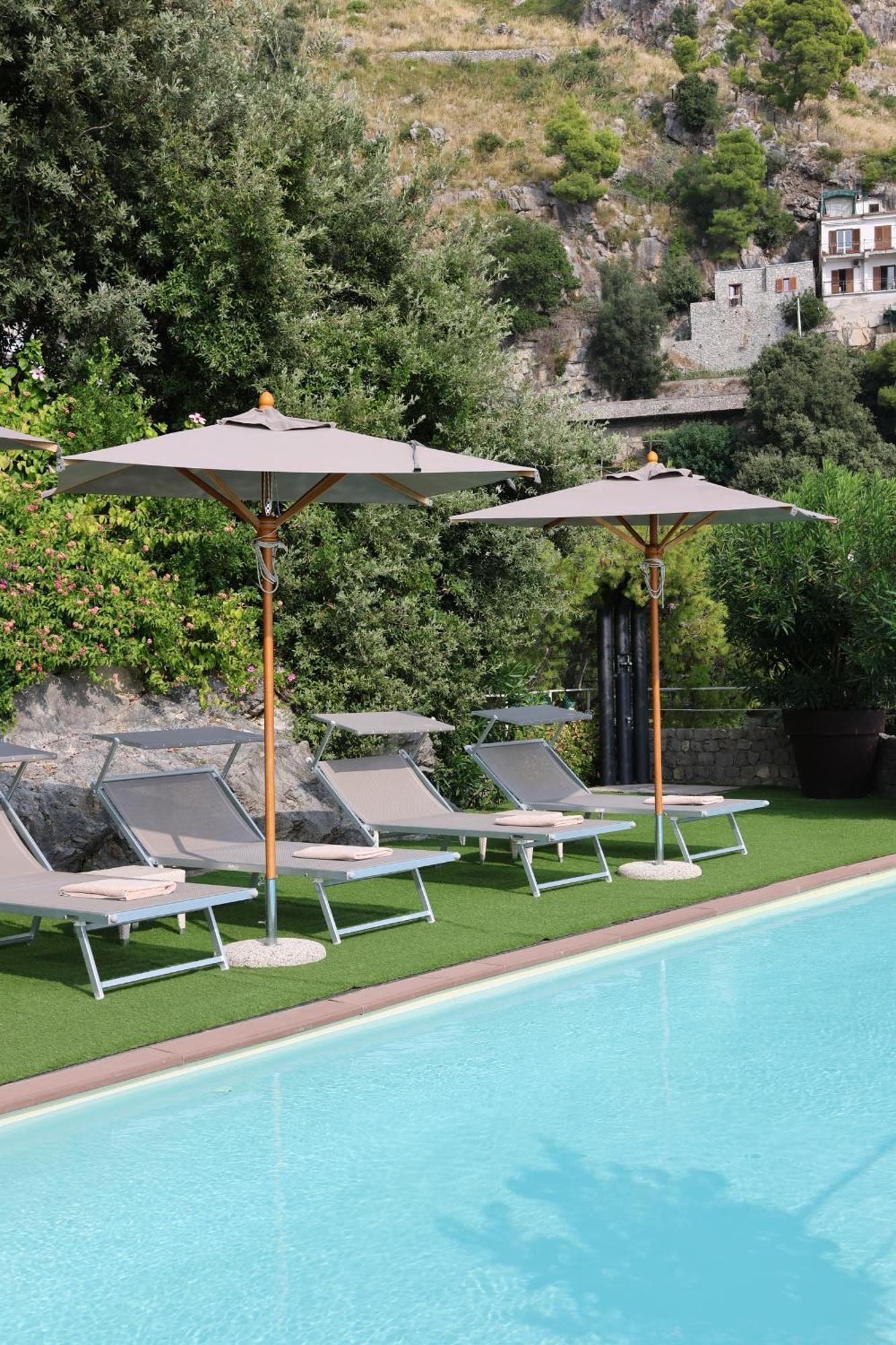 Hotel Piccolo Sant'Andrea Băile Herculane Dış mekan fotoğraf