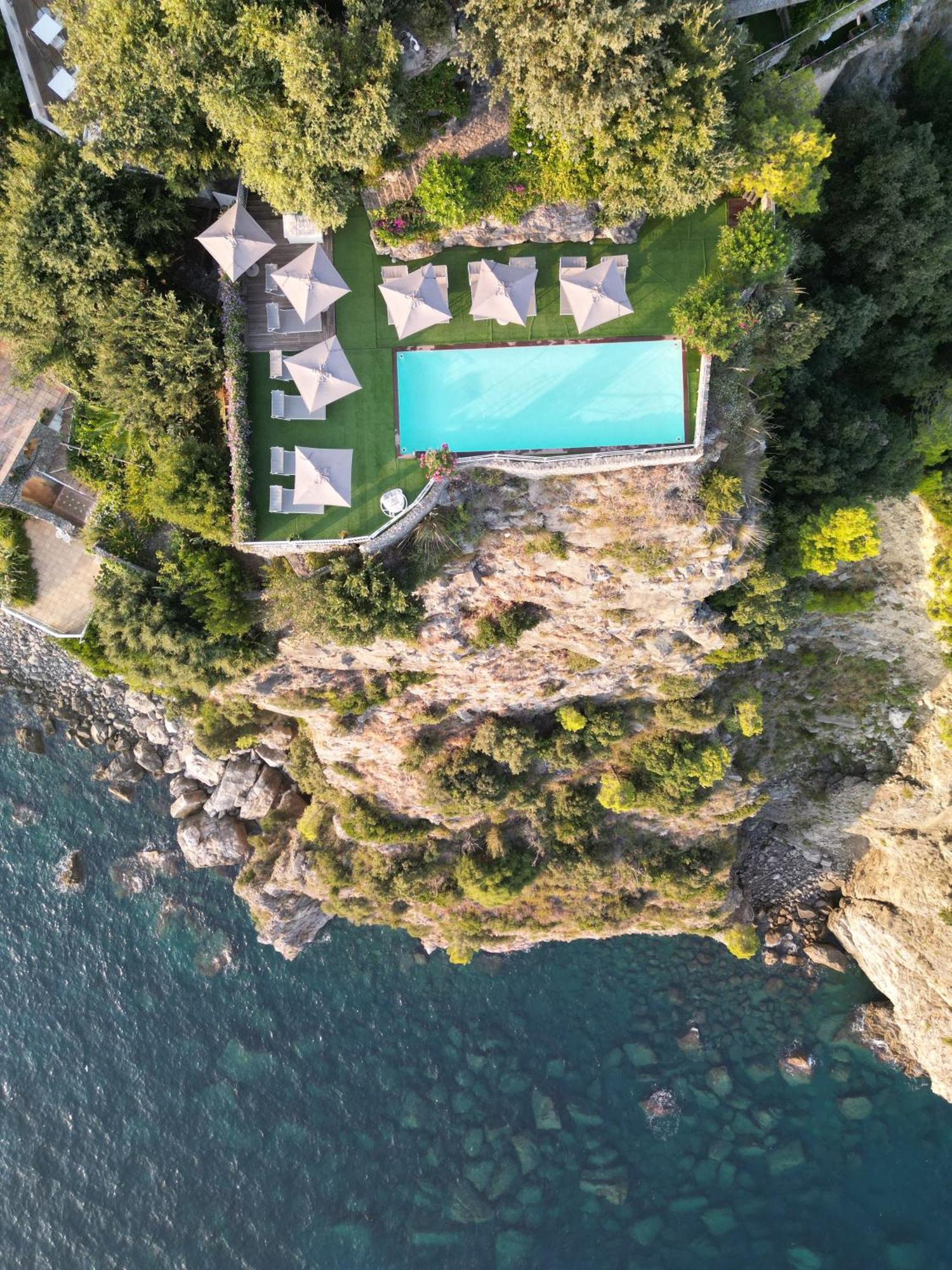 Hotel Piccolo Sant'Andrea Băile Herculane Dış mekan fotoğraf